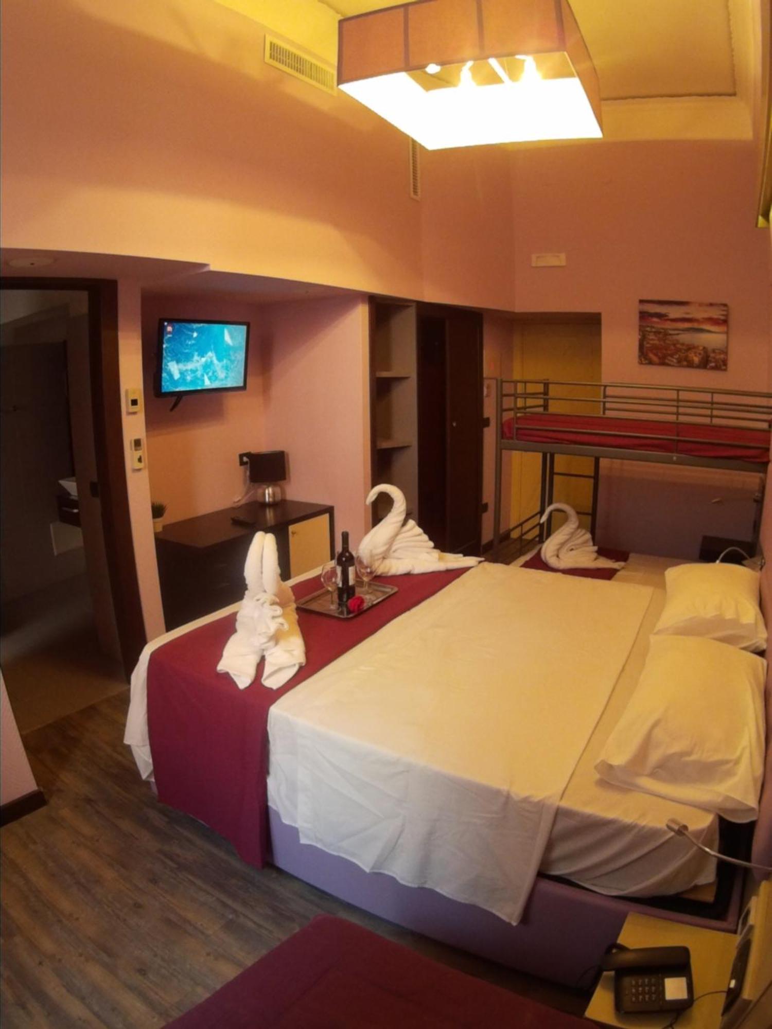 Dolce Vita Rooms Napels Buitenkant foto